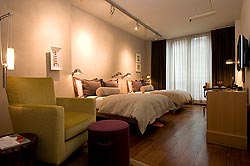 Hotel-Room