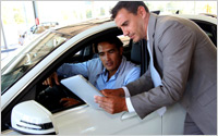 Auto-shopping-tablet-Shutterstock-A