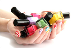 Hands-nail-polish Hands-nail-polish