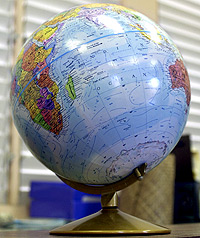 Globe-BB4